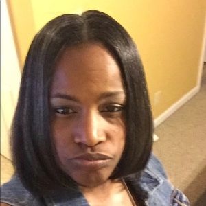 Meet your Posher, Elizabeth